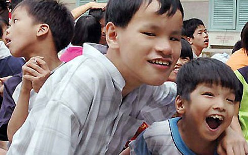 О Ле Тхи Тхань Тхю, которая прилагает усилия для оказания помощи пострадавшим от эйджент-оранджа - ảnh 1